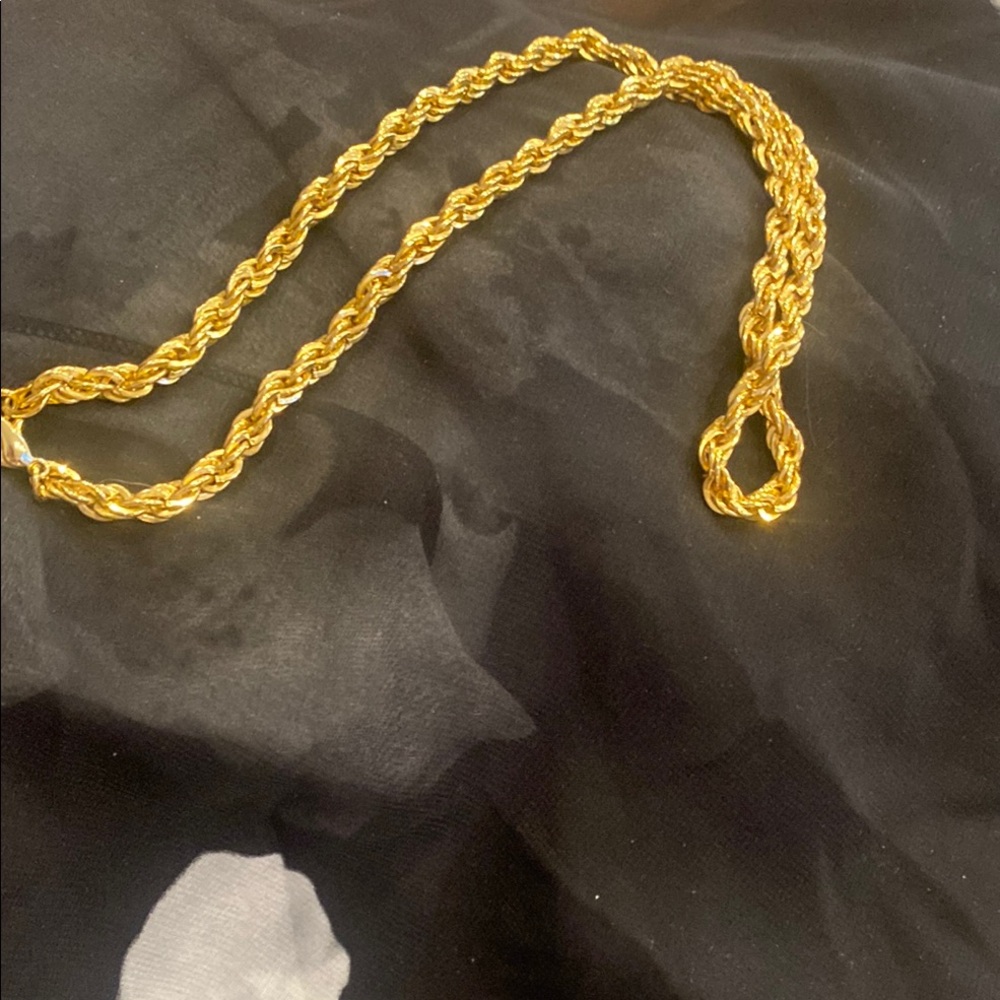 Elegant Gold Rope Chain Necklace